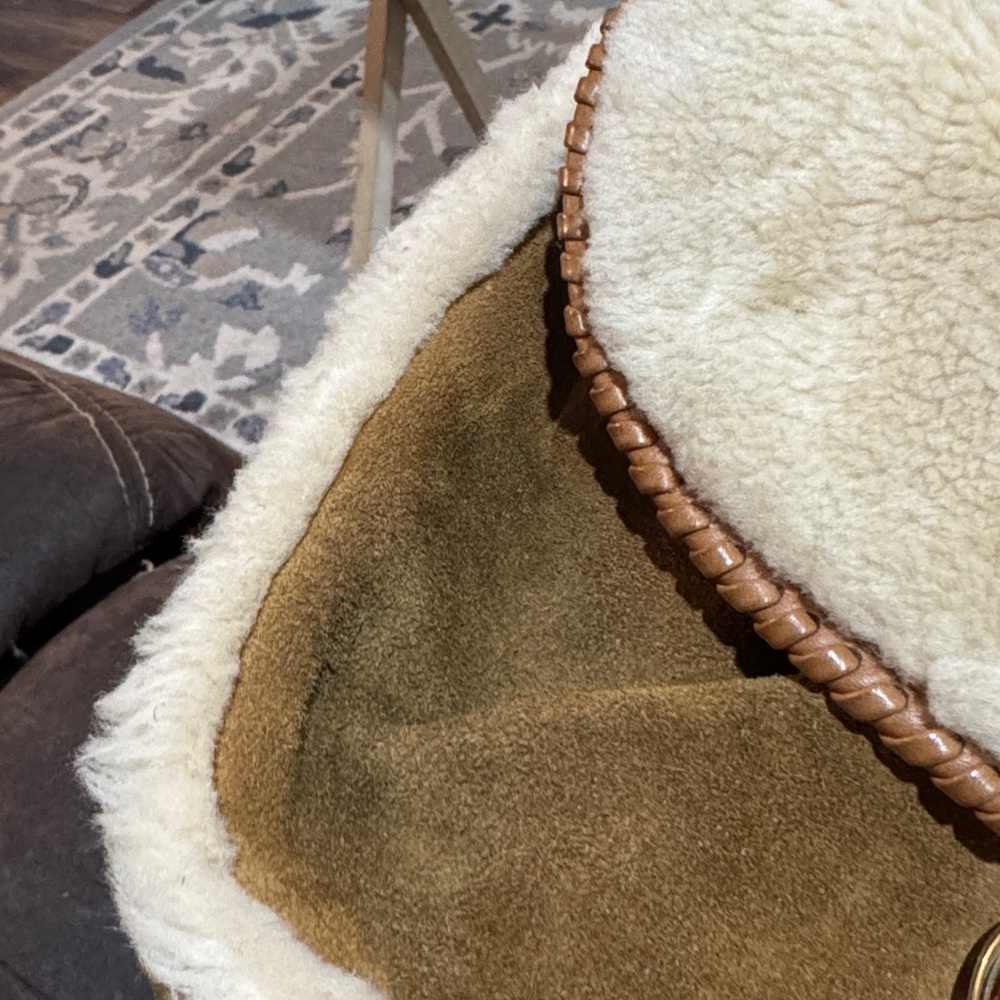 Cozy Ugg Shearling Hobo Bag - Cream and Brown - Picture 6 of 6